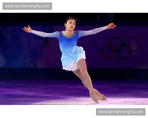 花样滑冰艺术魅力与竞技精神完美结合的全面解析 花样滑冰艺术魅力与竞技精神完美结合的全面解析